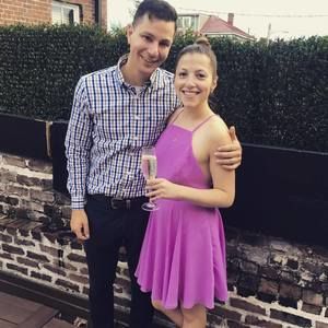 Meet your Posher, Val